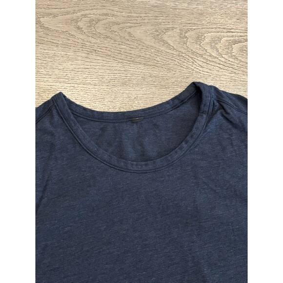 Lululemon Shirt Men’s Medium Crew Neck Tee Active Gym Workout Athleisure Blue - Picture 2 of 6